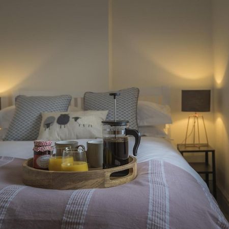Finest Retreats - Tegannedd - Luxury Grade II Listed Cottage With Hot Tub Ffestiniog 외부 사진