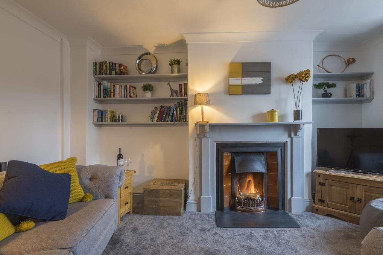 Finest Retreats - Tegannedd - Luxury Grade II Listed Cottage With Hot Tub Ffestiniog 외부 사진